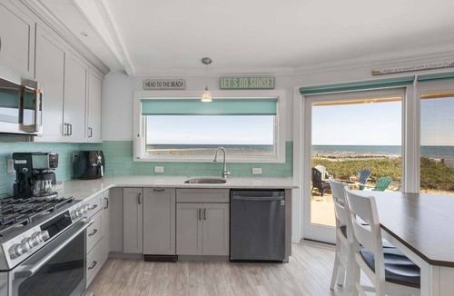 West Dennis House | The Round House: 002-D Waterfront in West Dennis