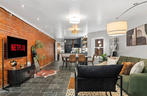 Shaw Apartment | The Shaw Luxe - Near Metro and U St - Free Parking