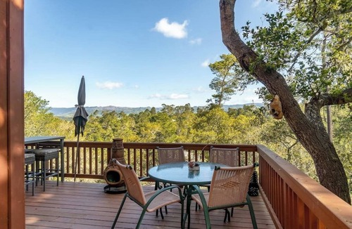 Marine Terrace House | The Silver Lady | Retro-Chic Retreat w/Huge Mountain-View Deck | Near Beach