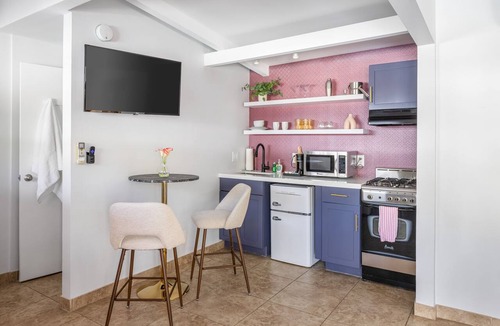 Warm Sands Apartment | The Sofia Suite · Adults-Only Palm Springs Pool