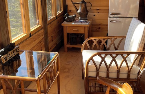 Grand Marais Cabin | The Superior Bunkhouse, a Cozy 16 X 24 Cabin near Grand Marais MN and Hovland MN