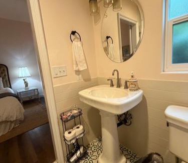 Lodi House | The Veranda on Walnut Luxury Downtown Lodi Stay
