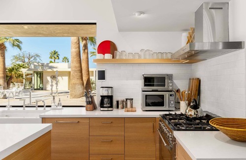 Racquet Club West House | The Villa - Modern Meditative PS Retreat