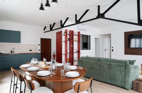 15th Arrondissement Apartment | TheBlueStay 265 - Stunning AC Apartment