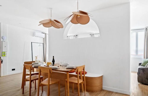 15th Arrondissement Apartment | TheBlueStay 266 - Stunning AC Apartment