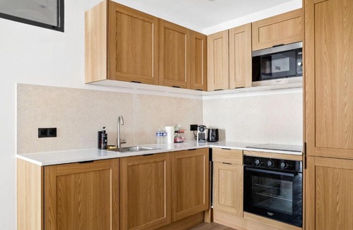 15th Arrondissement Apartment | TheBlueStay 266 - Stunning AC Apartment