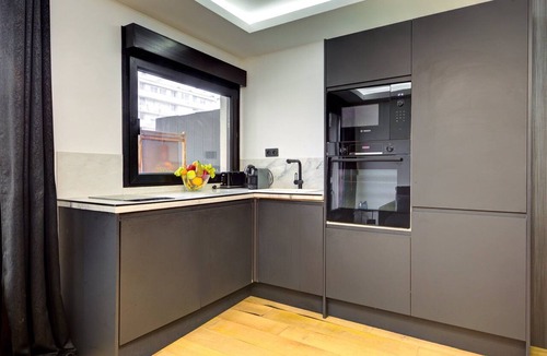 15th Arrondissement Apartment | TheBlueStay 52 - Large 6p apt - Terrace and A/C