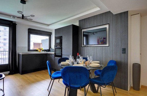 15th Arrondissement Apartment | TheBlueStay 52 - Large 6p apt - Terrace and A/C
