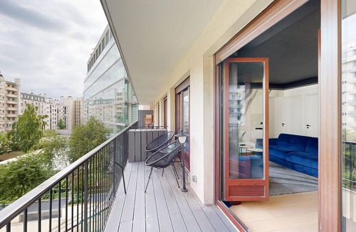 15th Arrondissement Apartment | TheBlueStay 55 - Charming & spacious Apt Paris 15