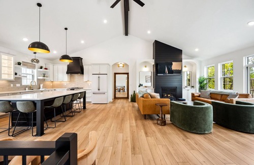 Ephraim House | Thoughtfully Designed Luxury Group Retreat