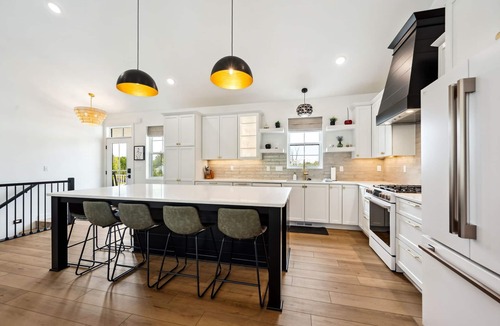 Ephraim House | Thoughtfully Designed Luxury Group Retreat