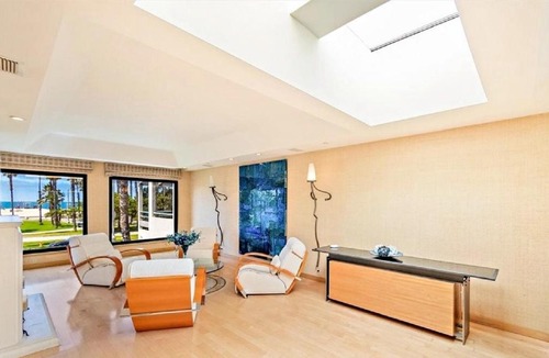 Ocean Park Apartment | Three Bedroom Oceanfront Condominium with Panorami