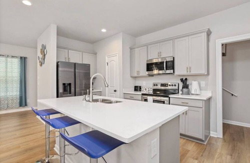 Highlands - Perkins Villa | Tigers Lair Bungalow by LSU Baseball Park - CB1030