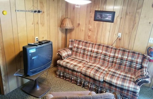 Woodruff Cottage | Timberlane Walleye Cabin