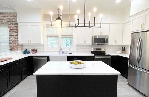 Laurel House | Top Property, Downtown Walkable, Private Suites
