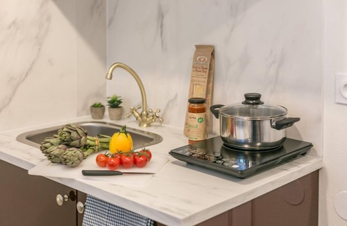 Passy Apartment | Tour Eiffel - Nicolo 13: cosy apartment for 2
