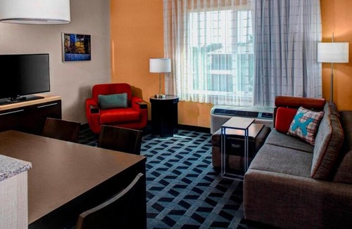 Greenacres Hotel | TownePlace Suites by Marriott Bakersfield West