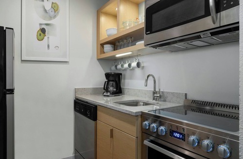 Gaithersburg Hotel | TownePlace Suites by Marriott Gaithersburg