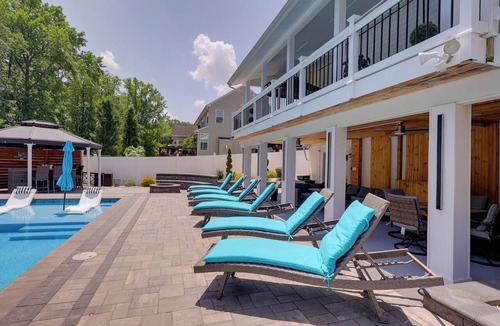 Golts Apartment | Townsend Suite w/ Shared Pool & Lounge Patio!