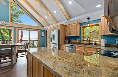 Nisswa House | Tram to Water | Hot Tub | Stunning Gull Lake Views