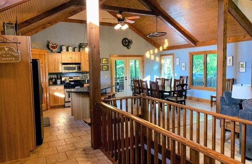 The Galena Territory House | Tranquil Home Away From Home