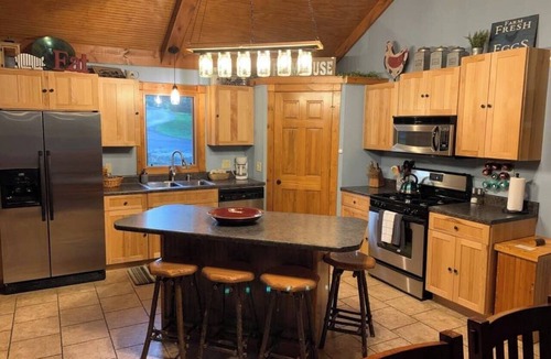 The Galena Territory House | Tranquil Home Away From Home