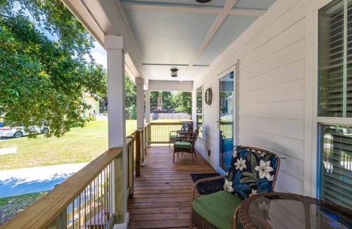 Gulfport House | Tranquil Tides Beach Cottage — Walk to the Beach + Relax in Style