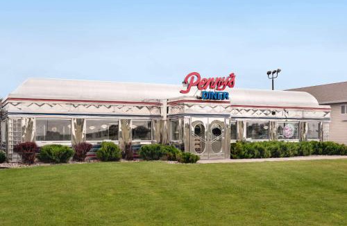 Missouri Valley Hotel | Travelodge by Wyndham Missouri Valley
