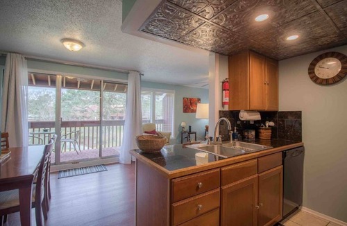 Diamondhead Condo | Tree Top Condo- Resort Style.CLEAN, Quiet, Pools, Beaches, Golf
