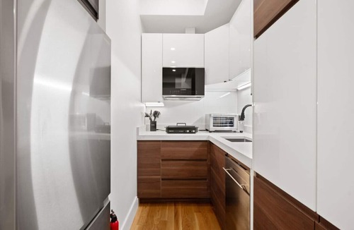 Fenway–Kenmore Apartment | Trendy 2BR Plus Family Getaway | Suite 4