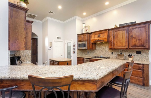 Rosedale House | Tropical Paradise - Pool & Hot tub with office