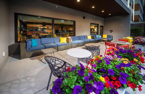 South Loop Hotel | Tru By Hilton Minneapolis Mall of America