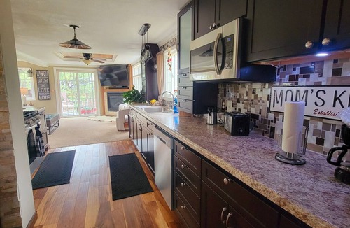 Colonial Pine Hills House | Turkey Ridge Retreat 2 bedrooms w/SPECTACULAR Views