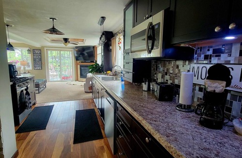 Colonial Pine Hills House | Turkey Ridge Retreat 2 bedrooms w/SPECTACULAR Views