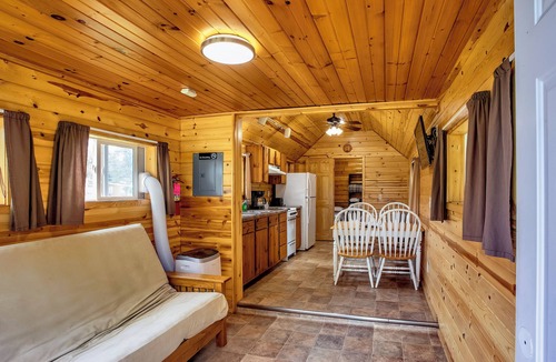 Buffalo City Cabin | Turtle Cabin #5 Near Mississippi River