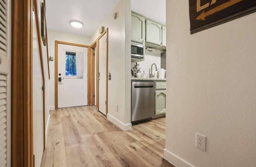 Shaver Lake Cabin | Two Bears Basecamp | Views, Trails, Flat Parking