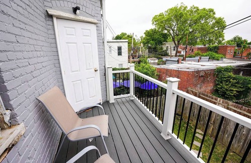 Capitol Hill Apartment | Two Bedroom- 10 Mins to Sports & Museums
