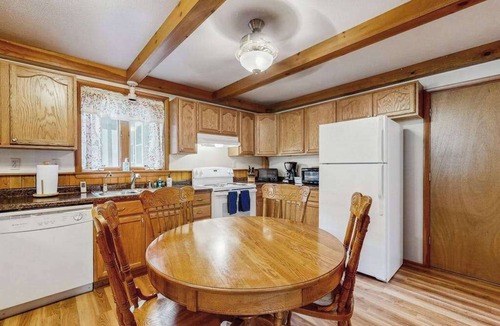 Friendship House | Two-family retreat with 2 kitchens, wooded charm near lakes, trails & adventure