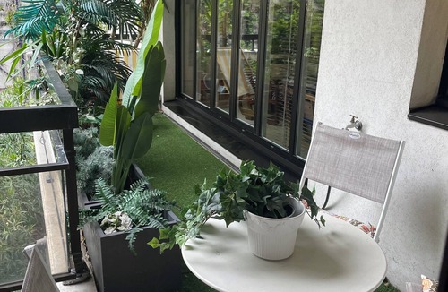 Les Halles Apartment | Two-room apartment 56 m2 in quiet central location balcony overlooking tourism-rated garden