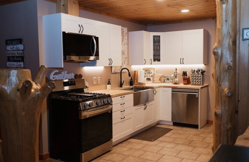 Crosslake House | Up North Lodge Gathering Place
