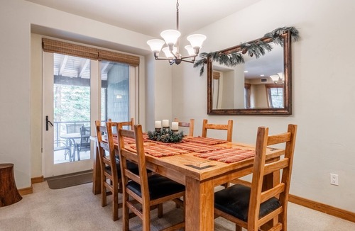Woodwinds House | Upscale 4 Bed, 3 Bath at the Woodwinds with Mountain Views, Private Hot Tub, and Garage sleeps 10