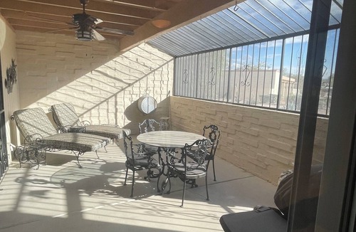 Tucson House | Upscale Patio Home with Designer touches in Tucson Close to TMC/Riverwalk