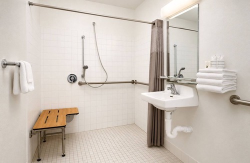 Camarillo Hotel | Vagabond Inn Camarillo