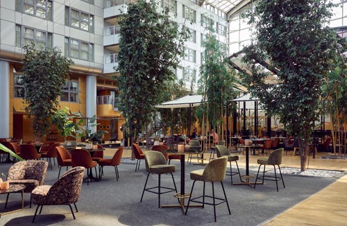 Roissy-en-France Hotel | Van der Valk Hotel Paris CDG Airport