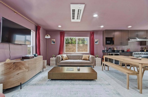Van Nuys House | Van Nuys 1BR | Sauna + Game Room | Sleeps 8 | C&C