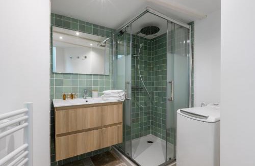 Issy-les-Moulineaux House | Veeve - Family Home in Issy-les-Moulineaux