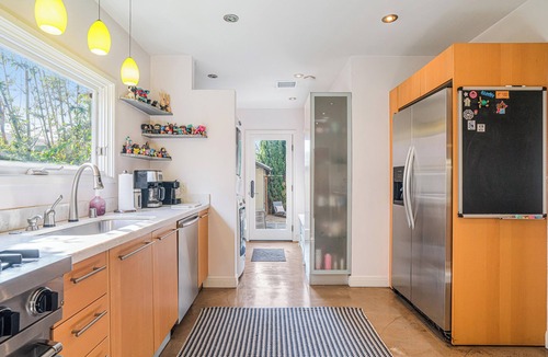 Venice House | Venice Beach Villa: private luxury, sundeck, prime in-demand location