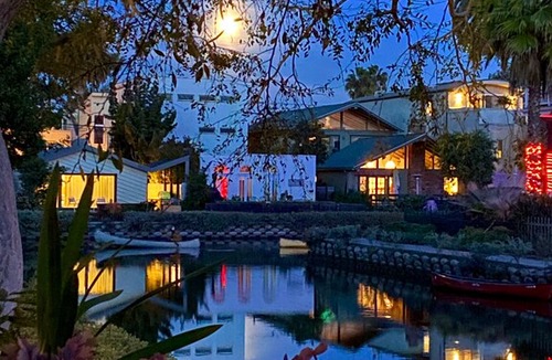 Venice Canals House | Venice Canals Bungalow~walk 2 Abbot Kinney,Venice Beach,Pier,Boardwlk