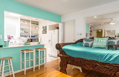 Venice Canals House | Venice Canals + Parking! Walk 2 Abbot Kinney, Beach, Pier, Boardwalk!