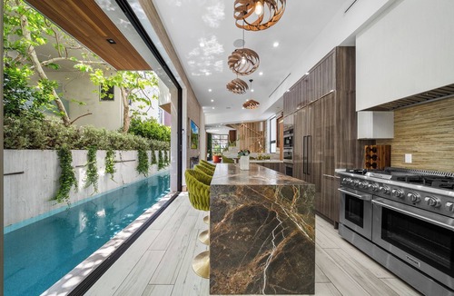 Venice House | Venice/Pool/Hot Tub/BBQ/Home Theater